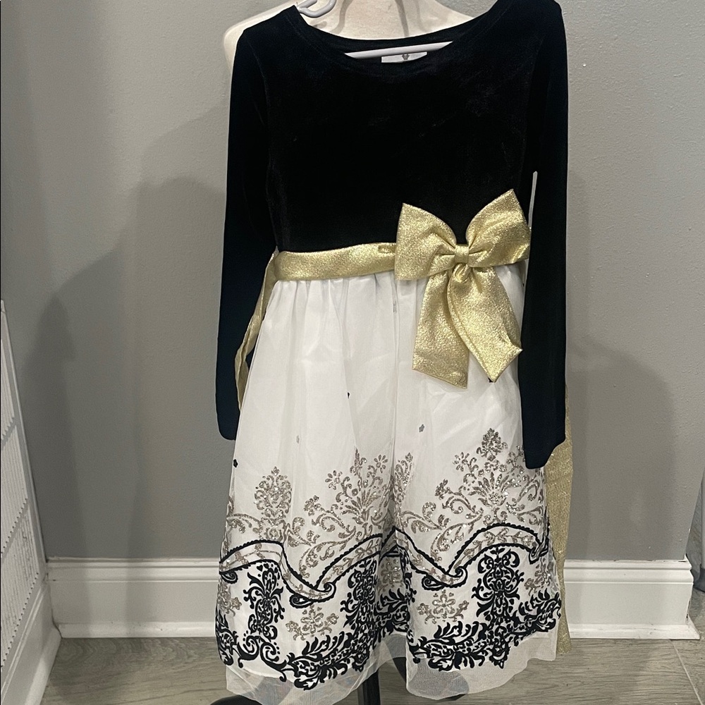 Rare Editions Black and Gold Formal Dress